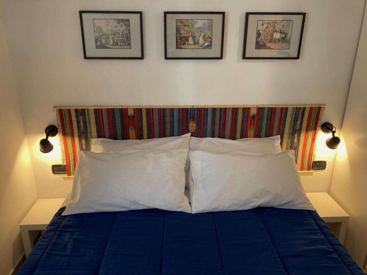 La Casa Blu Nel Cuore Storico Di Napoli 外观 照片